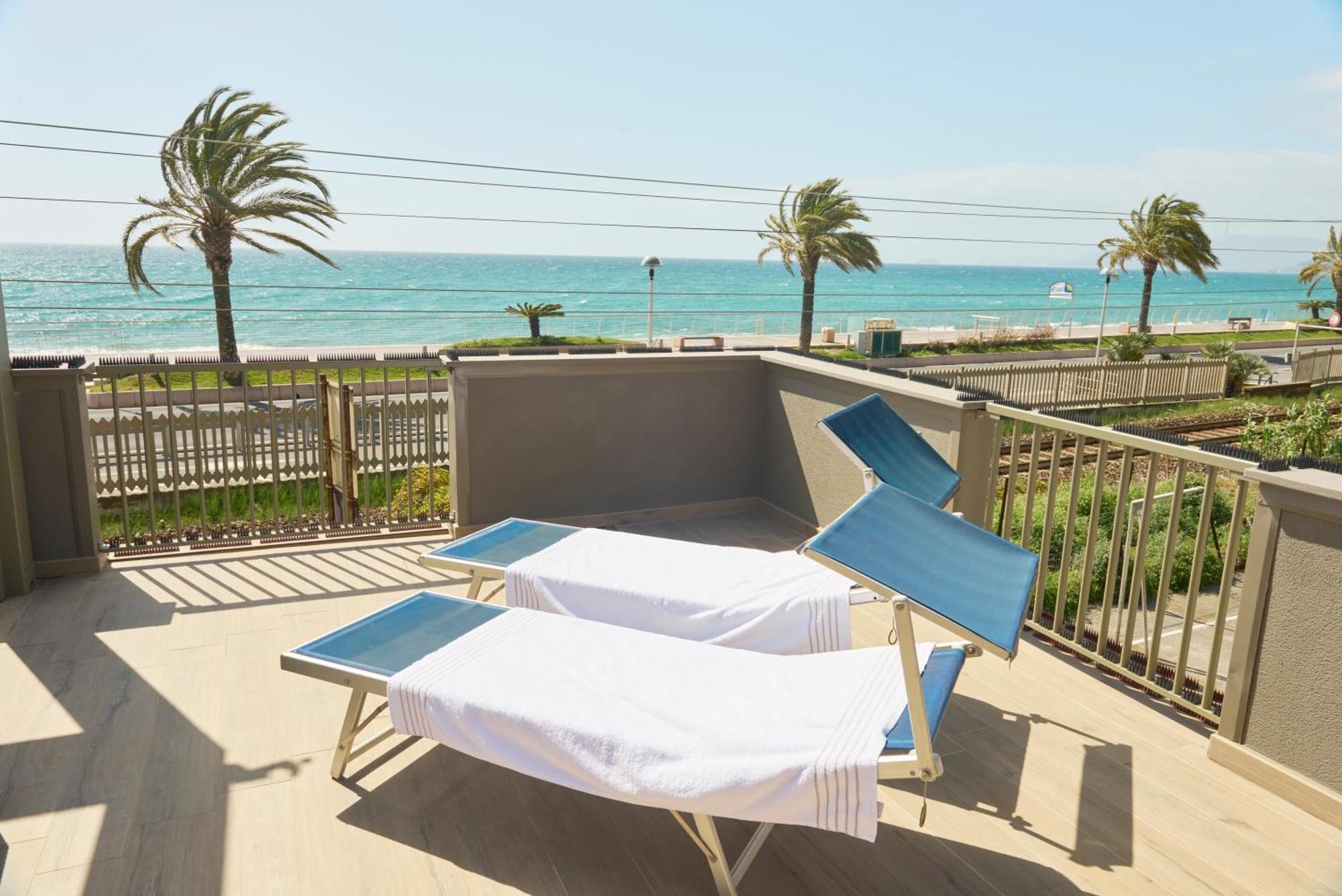 Terrazza Sul Mare A Pietra Ligure Apartment ภายนอก รูปภาพ